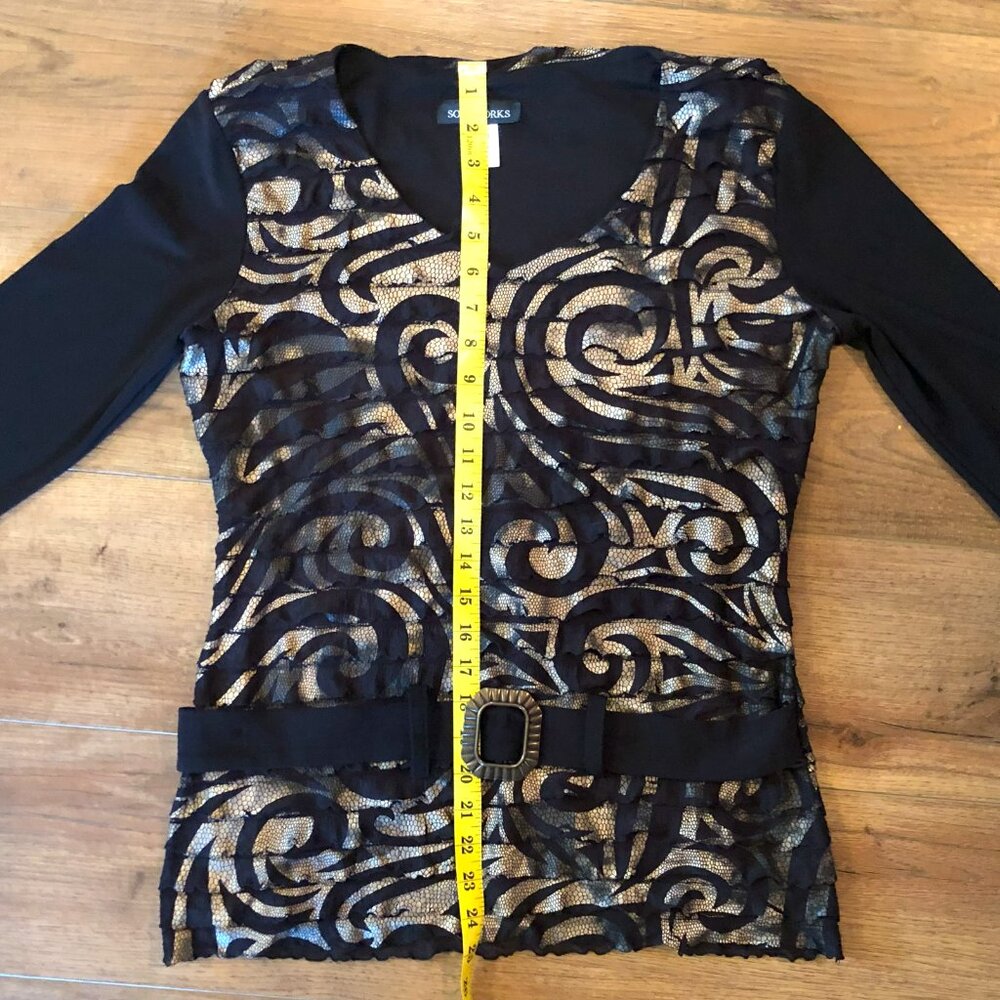 Made in Canada metallic gold & black swirl pattern layered 3/4 sleeve top  M - Picture 8 of 9